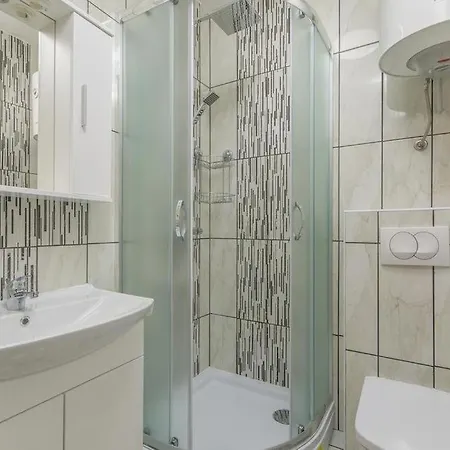 아파트 In With Terrace, Air Condition, Wifi, Washing Machine *