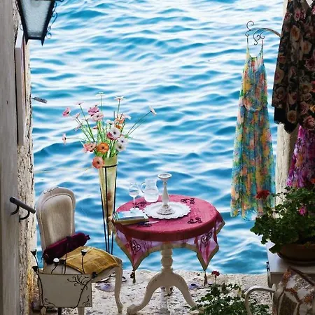 Apartment In With Terrace, Air Condition, Wifi, Washing Machine Rovinj