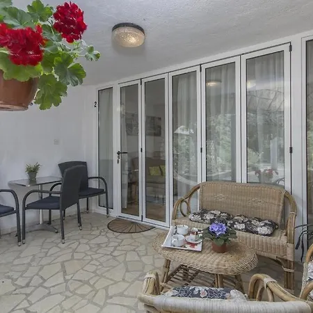 In With Terrace, Air Condition, Wifi, Washing Machine Apartment Rovinj
