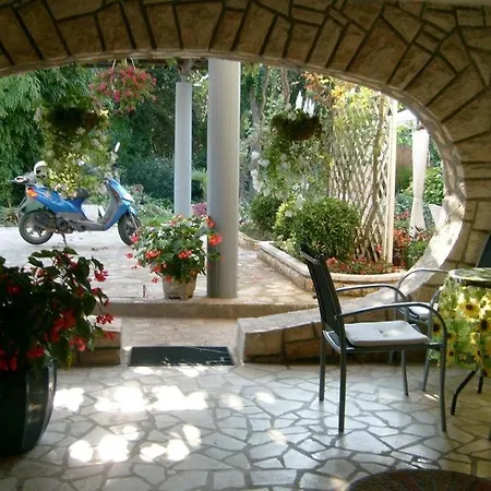 In With Terrace, Air Condition, Wifi, Washing Machine